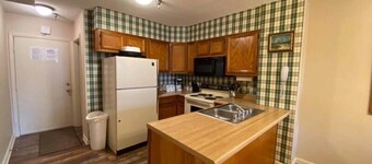 BR116- Centrally located in Canaan Valley! A/C!