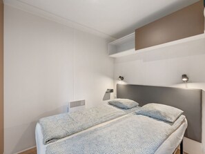 2 Schlafzimmer, Reisekinderbett, kostenloses WLAN, Bettwäsche