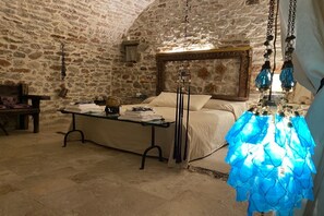 4 chambres, fer et planche Ă repasser, Wi-Fi, draps fournis