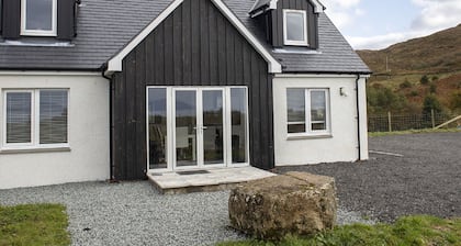 Beautiful private villa for 6 people with WIFI, TV, pets allowed and panoramic view