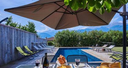 Maison de vacances privée avec WIFI, climatisation, piscine privée, bain à remous, TV, patio
