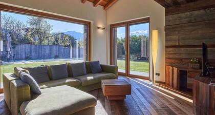 Maison de vacances privée avec bain à remous, climatisation, WIFI, piscine privée, TV, patio