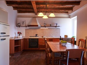 Mikrowelle, Geschirrspüler