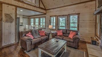 Cabin, 2 Bedrooms | Living room