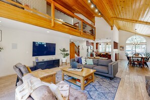 TV, peis, DVD-spiller og PC-skjermer