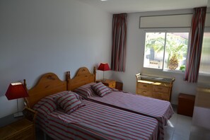 2 bedrooms
