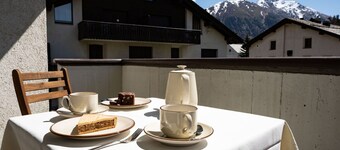 Cosy apartment for 3 people with WIFI, TV, balcony, pets allowed and panoramic view