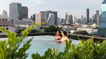 Outdoor pool, pool umbrellas