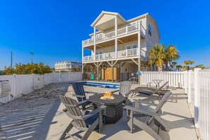 Outdoor dining - Private Saltwater Pool (Heating Optional), With Excellent Ocean Views Only 2 Blocks From the Beach (Oak Island)