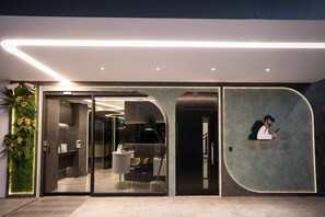 Exterior - The Way Inn (Taichung)