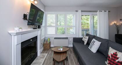 Slopeside Sanctuary - Ski in/Ski out