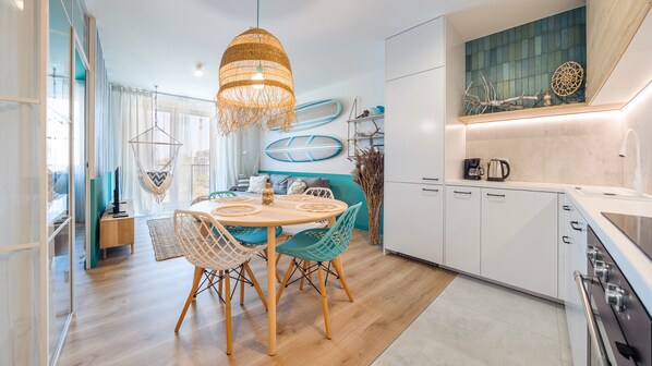 公寓 (114) | 私人小型廚房 | 雪櫃、爐具、電熱水壺、廚房用具/餐具/器皿