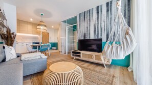 Apartamento (114) | Zona de estar | Televisión de plasma de 30 pulgadas con canales por satélite
