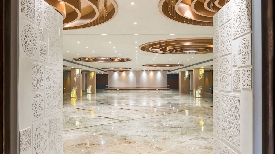 Meridian hotel Banquets and Rooms