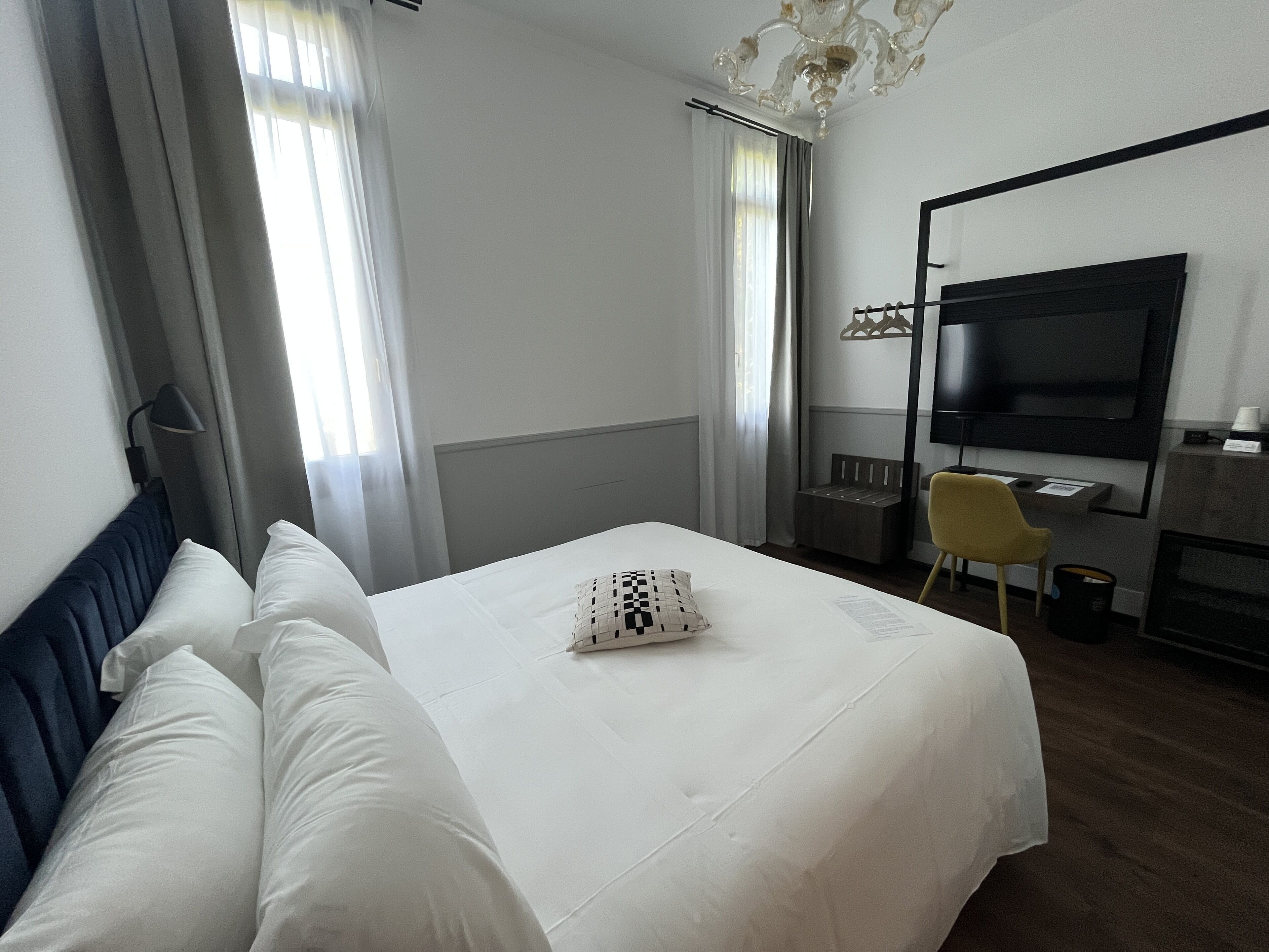 Premium bedding, down comforters, pillowtop beds, minibar