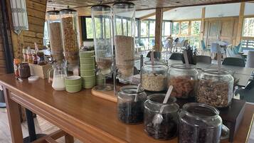 Daily buffet breakfast for a fee