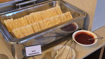 Daily buffet breakfast for a fee