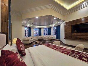 Elite Double Room | Desk, bed sheets - Woodville Palace Shimla Heritage (Shimla)