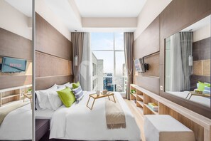 2 bedrooms, individually decorated, individually furnished - RENJANA by Kozystay (Jakarta)