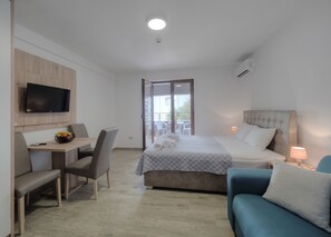 Living area - Studio Apartments Marea 2 (Budva)