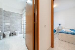 2 bedrooms, free WiFi, bed sheets - Apartment 'La Casa del Sole' close to the Sea with Balcony & Wi-Fi (Selargius)