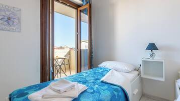 2 bedrooms, free WiFi, bed sheets