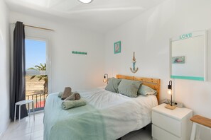 1 bedroom, free WiFi, bed sheets - Apartment 'Surf Home Sea View' with Sea View, Shared Pools & Wi-Fi (Costa Antigua)