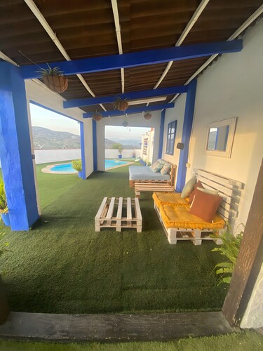 Rural House Los Erales with Mountain Views, Pool and Wi-Fi