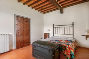 1 quarto, Wi-Fi de cortesia, roupa de cama