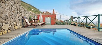 Vacation Rental 'Casa Rural La Caldera' with Sea View, Pool & Wi-Fi