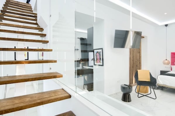 1 bedroom, iron/ironing board