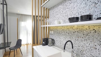 Superior Suite | Private kitchen | Full-size fridge, oven, stovetop, espresso maker