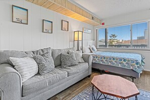 1 bedroom, free WiFi - 1 Bedroom Oceanview Condo - Sleeps 6 with fully stocked kitchen (Ocean City)