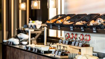 Daily buffet breakfast (EUR 15.50 per person)