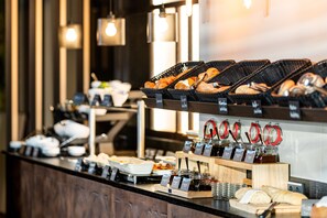 Daily buffet breakfast for a fee