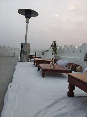 Rooftop terrace - The Rustic Monk (Udaipur)