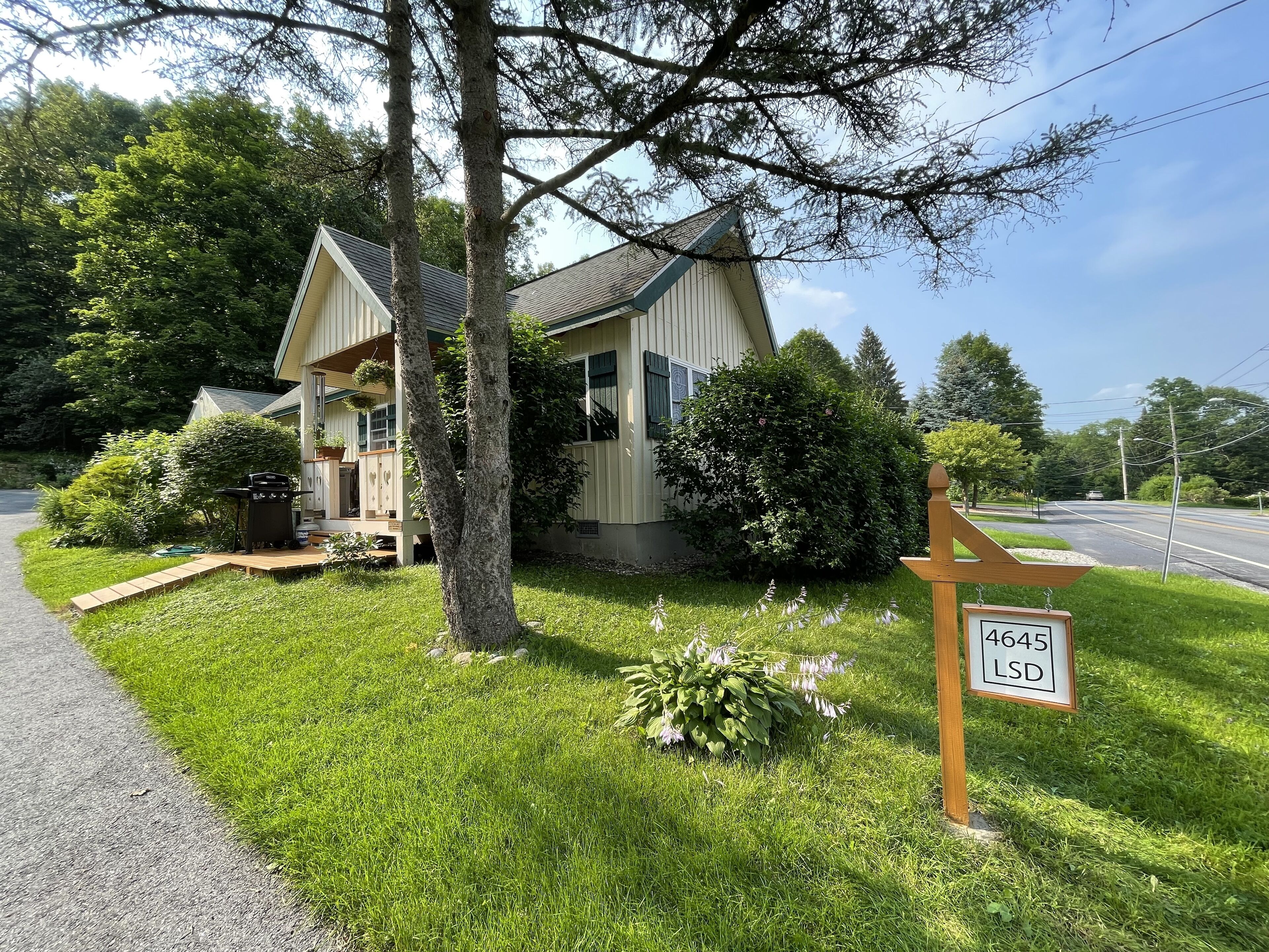 Romantic Adirondack Getaway!