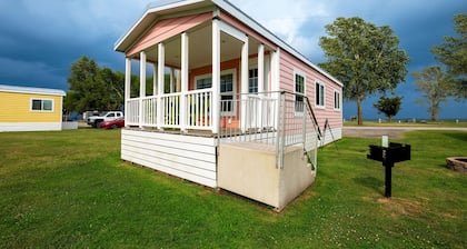 Dogs Welcome! Cottage in Amenity-Filled Currituck NC Campground (J02)