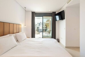 3 bedrooms, iron/ironing board, free WiFi, bed sheets - La Quinta 3 bedroom apartment with Private Hot Tub (Benahavís)