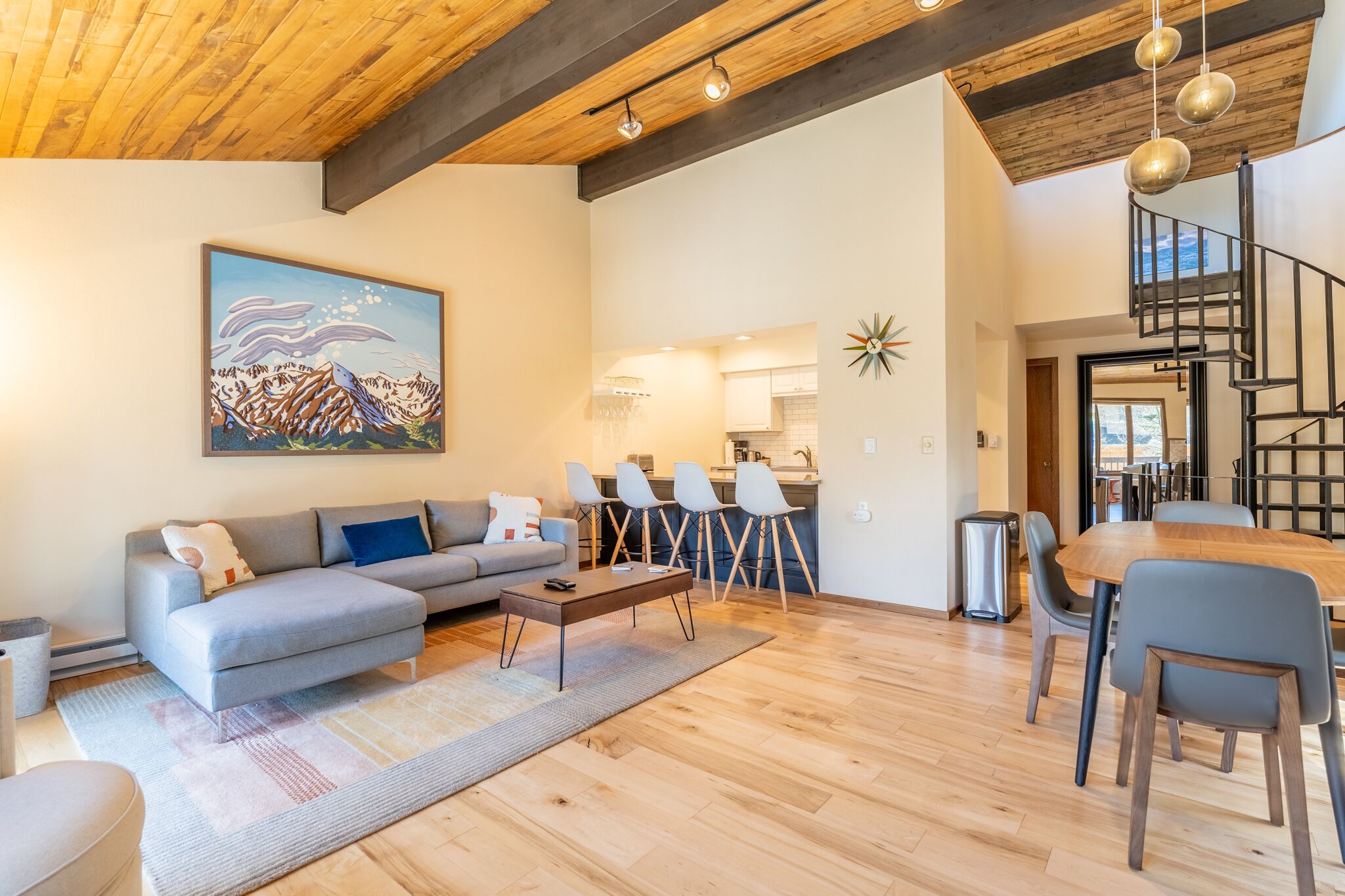 Private Balcony, Mountain Views, Morden Updates, Heart of Frisco