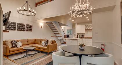 Great Escape: 3 BR, 2 BA Townhouse in Carnelian Bay, Sleeps 8