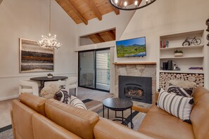 TV, fireplace, DVD player, table tennis