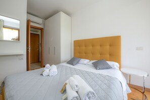 1 chambre, fer et planche à repasser, Wi-Fi gratuit, draps fournis
