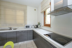 雪櫃、焗爐、洗碗機、咖啡機/沖茶器