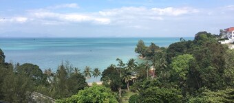 5 mins to batu ferringhi beach family condo with great view