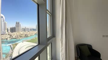 Panoramic Apartment | 2 bedrooms, premium bedding, in-room safe, individually decorated