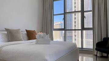 Panoramic Apartment | 2 bedrooms, premium bedding, in-room safe, individually decorated