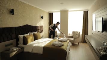 Ropa de cama de alta calidad, colchones Select Comfort y minibar