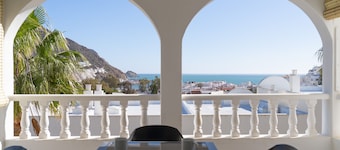 Balcón de San José apartment, swimming pool, parking