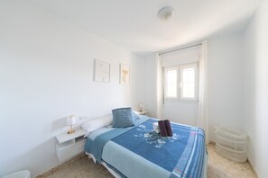 2 chambres, lit parapluie, Wi-Fi, draps fournis